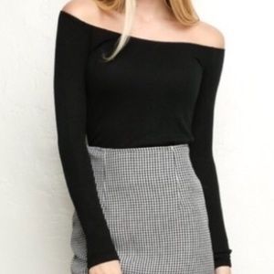 Brandy Melville Long Sleeved Off the ShoulderTop